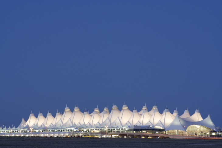 Lotnisko w Denver. Fot. Evan Meyer/Adobe Stock